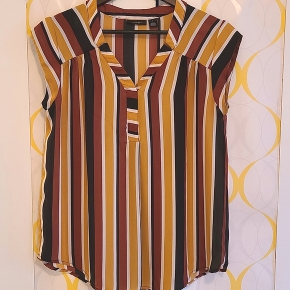 Halogen Notched Neck Blouse (sz M, blk/rust/ylw) - Picture 2 of 5